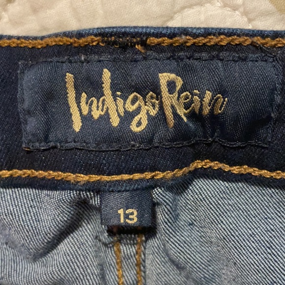 Denim shorts - Picture 3 of 3